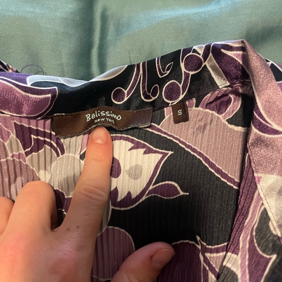 Insane early 2000s meets 70s top? - Picture 2 of 3